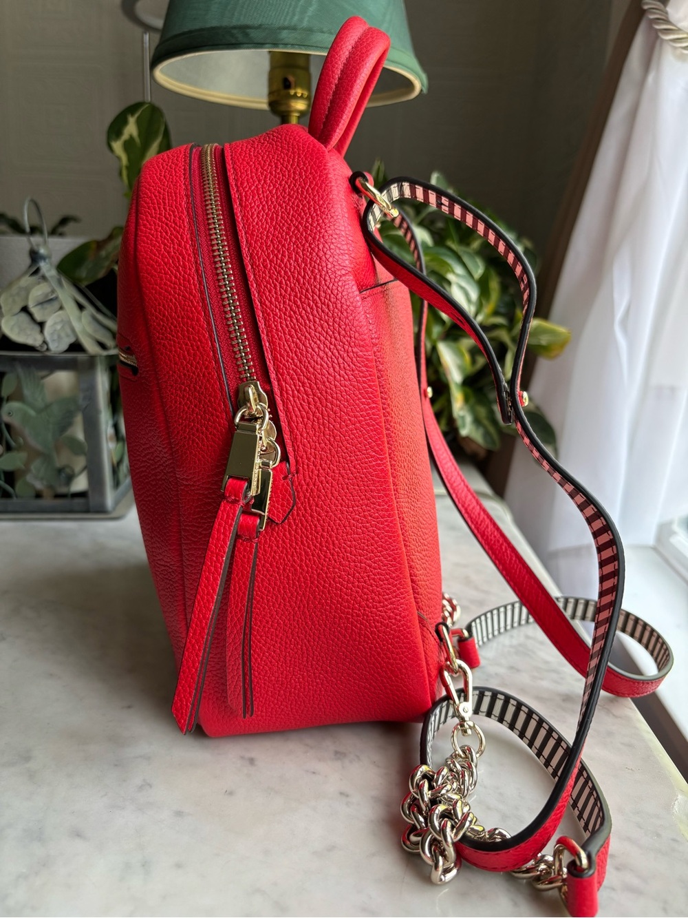 Henri Bendel About Town Red Pebbled Leather Mini Backpack/Shoulder Bag - Picture 4 of 11